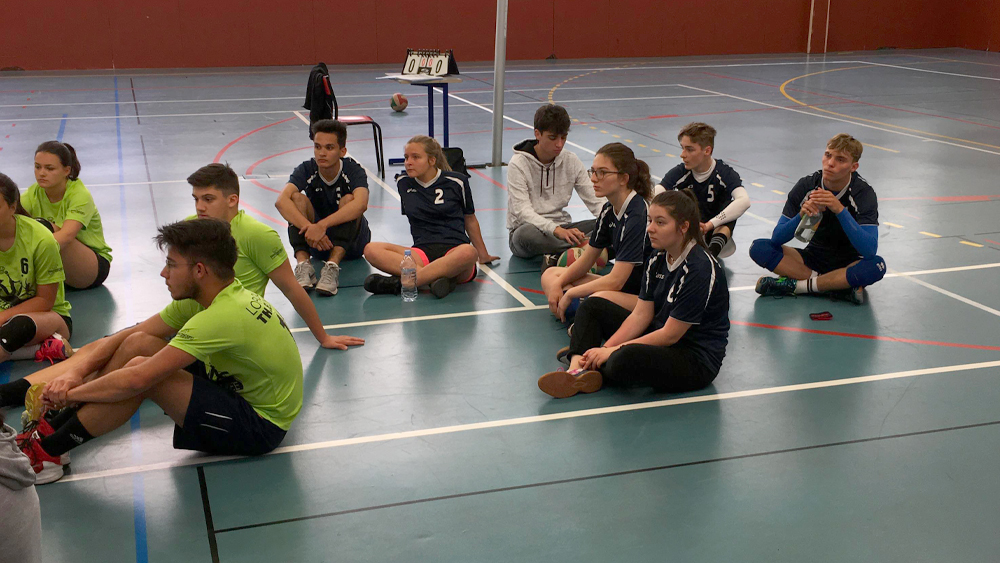 Une finale du championnat de beach-volley en salle!